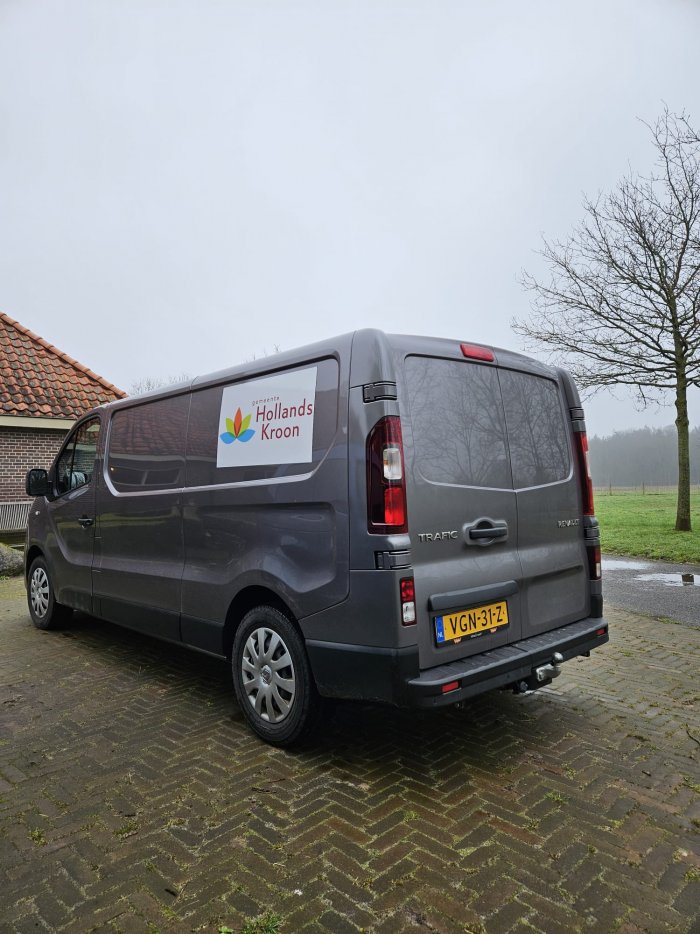 De gerestaureerde trommels en kransen uit Kolhorn en Barsingerhorn worden opgehaald!